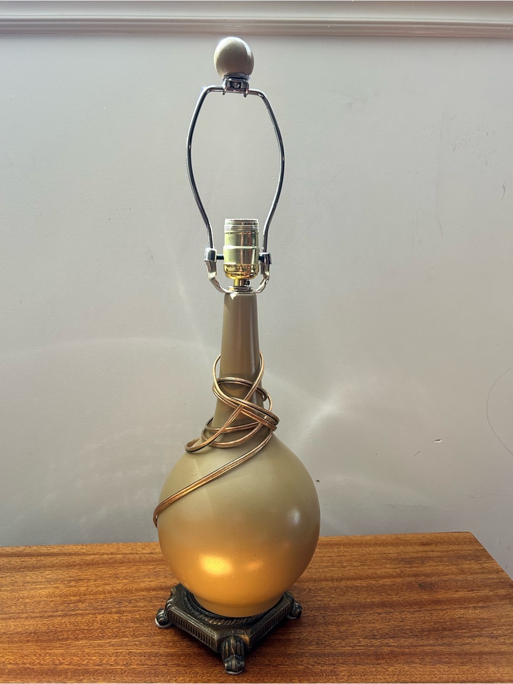 Mcm Ceramic Ball Table Lamp